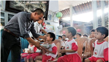 "Để[-]mỗi[-]trẻ[-]em[-]được[-]uống[-]sữa[-]mỗi[-]ngày"